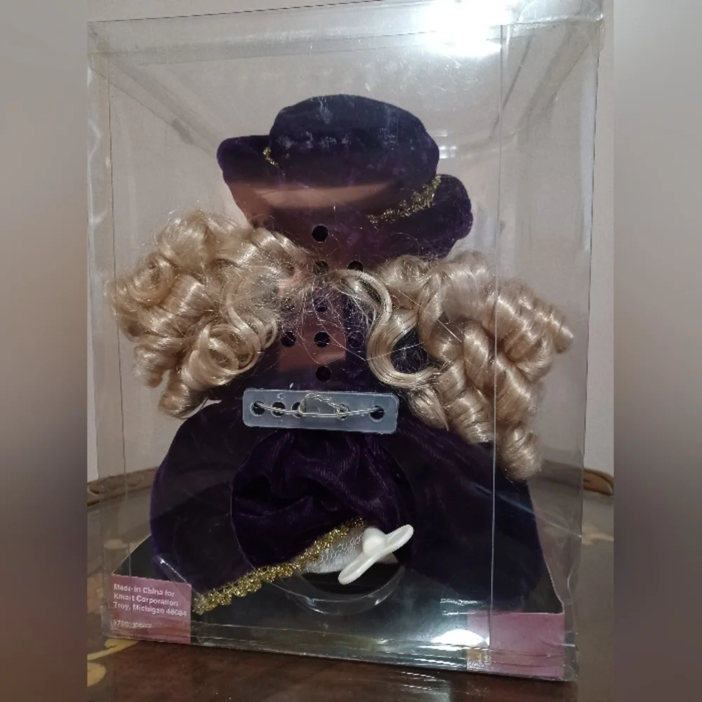 Gift gallery wind up musical doll (Tiffany) - Picture 2 of 3